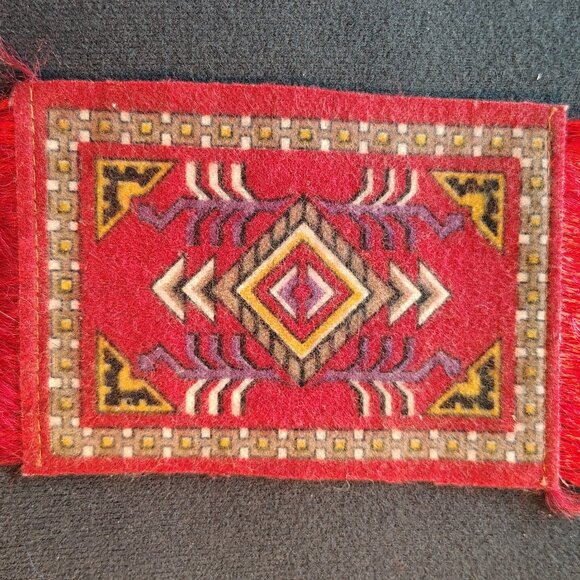 Set of 4 Vintage Woven Cigar Box Rugs – Factory No. 64 NY – Miniature Dollhouse - Picture 4 of 10